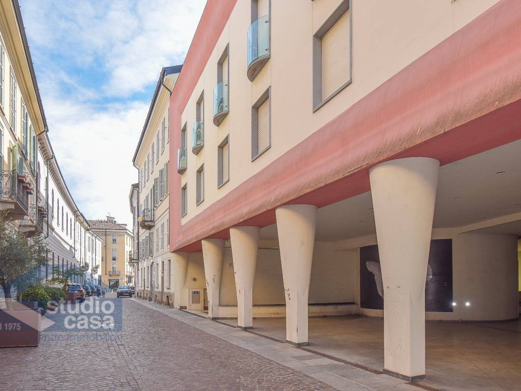 ufficio in vendita a Lodi in zona Centro Storico
