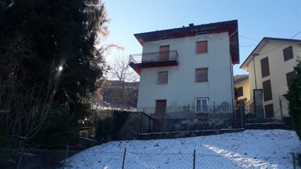 casa indipendente in vendita a Lodi in zona Centro Storico