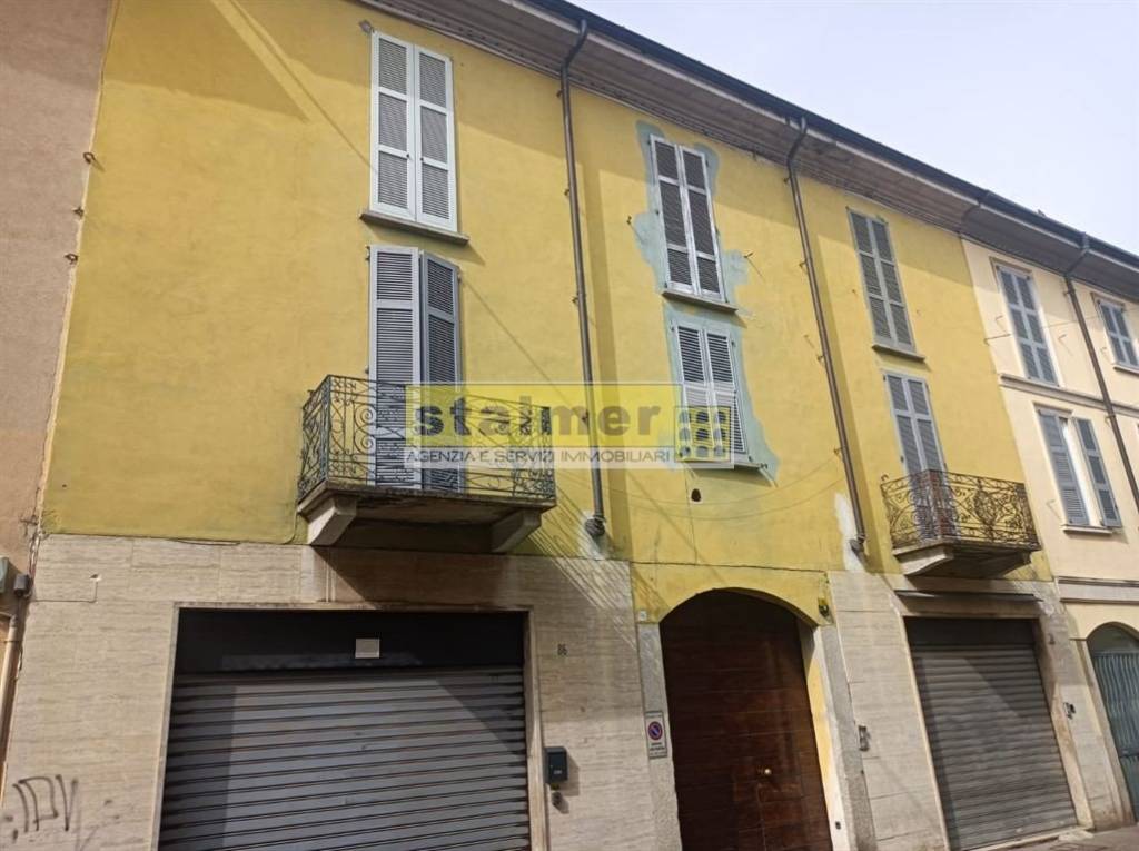 appartamento in vendita a Lodi in zona Centro Storico