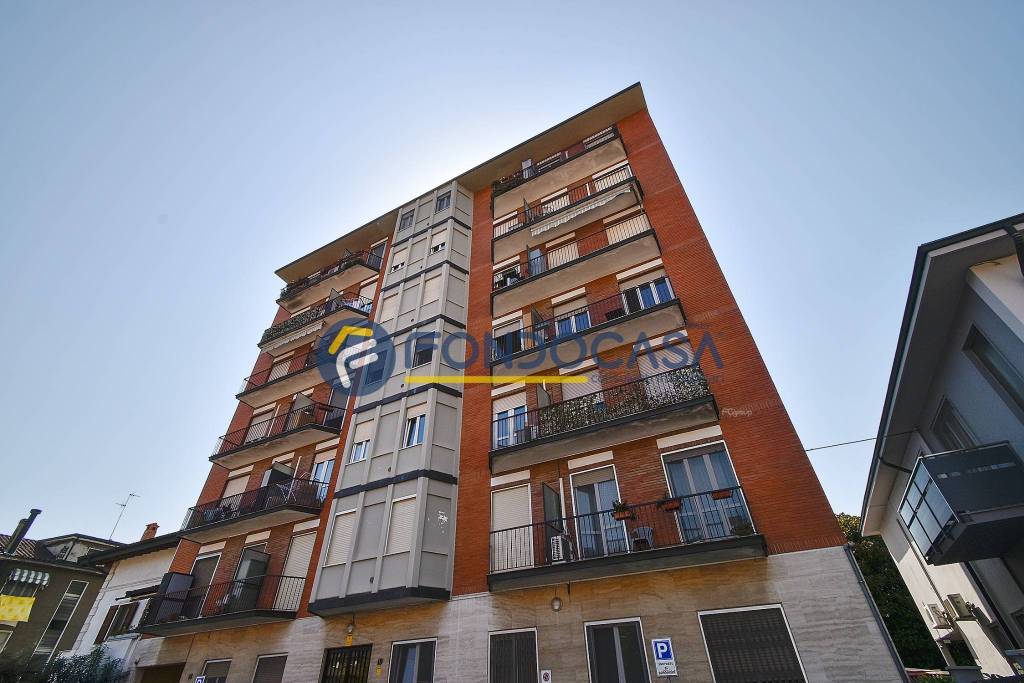 appartamento in vendita a Lodi in zona Fanfani