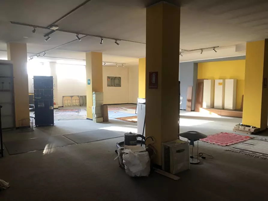 ufficio in vendita a Lodi in zona Fanfani