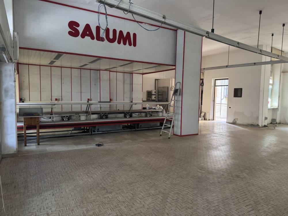 appartamento in vendita a Lodi in zona Città Bassa