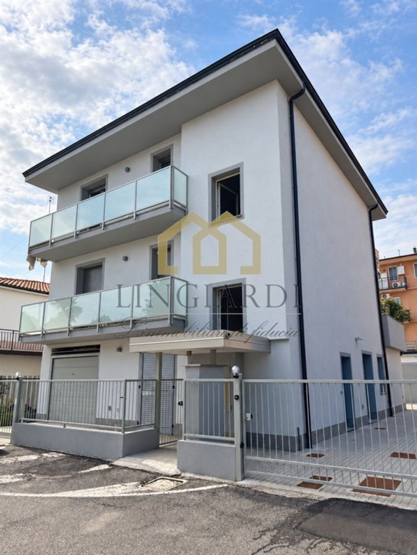 appartamento in vendita a Lodi in zona Città Bassa