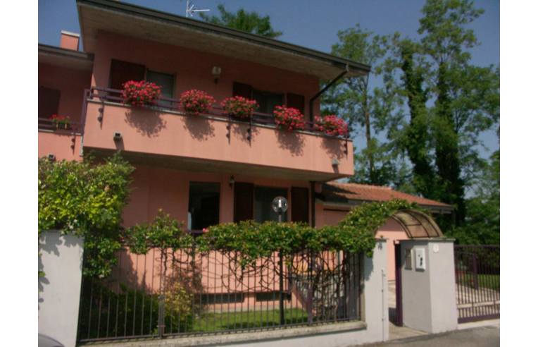 casa indipendente in vendita a Lodi in zona Centro Storico