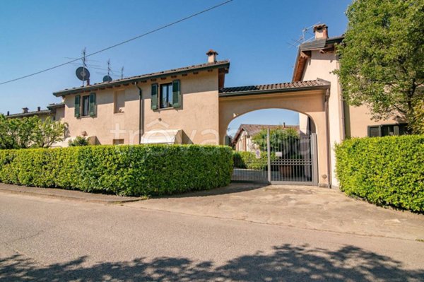 appartamento in vendita a Lodi in zona Torretta