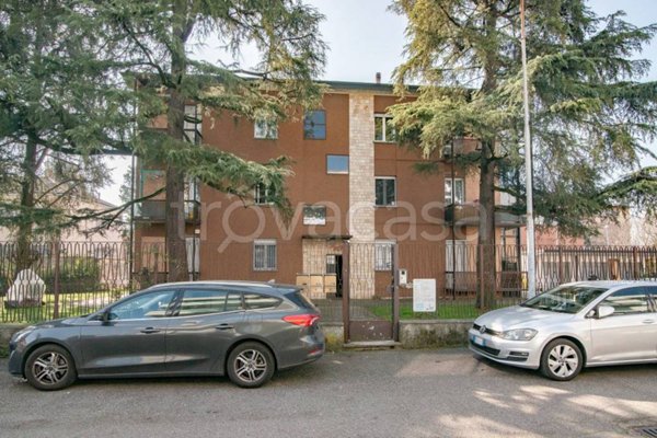 appartamento in vendita a Lodi in zona Fanfani
