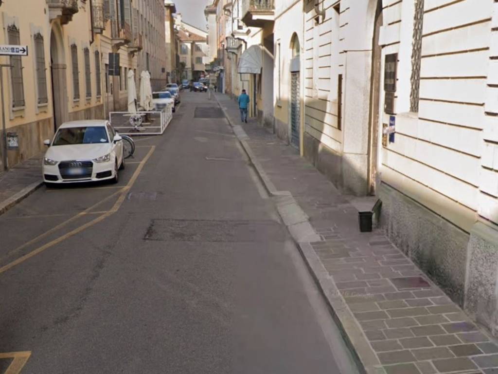 box auto in vendita a Lodi in zona Centro Storico