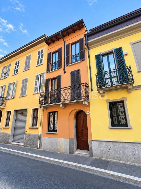 casa indipendente in vendita a Lodi in zona Centro Storico