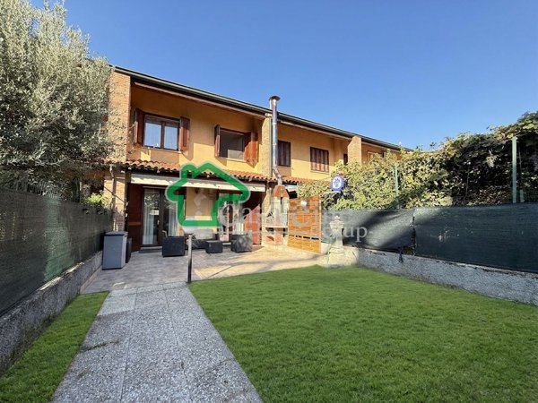 casa indipendente in vendita a Lodi