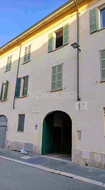 appartamento in vendita a Lodi in zona Centro Storico
