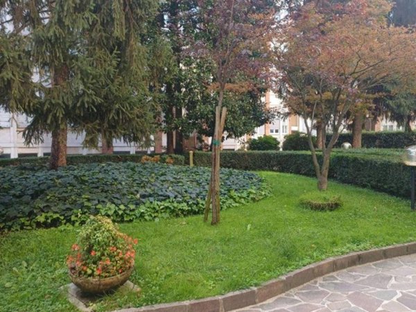 appartamento in vendita a Lodi in zona Corso Mazzini