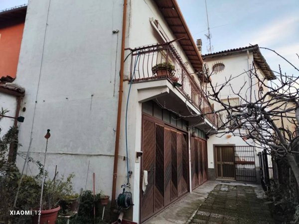 casa indipendente in vendita a Pasturana