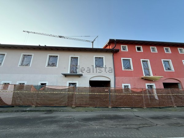 casa indipendente in vendita a Pasturana