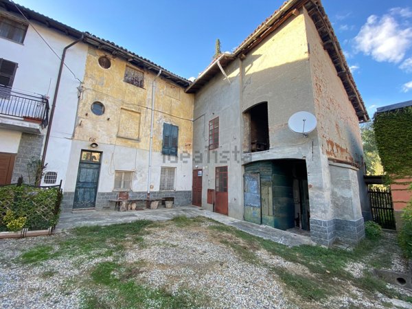 casa indipendente in vendita a Pasturana
