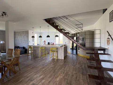 casa indipendente in vendita a Pasturana
