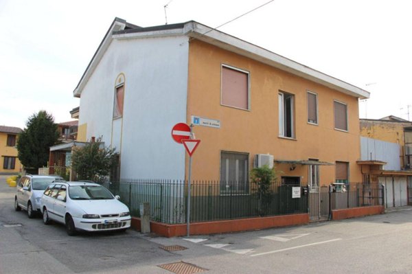 casa indipendente in vendita a Lodi Vecchio