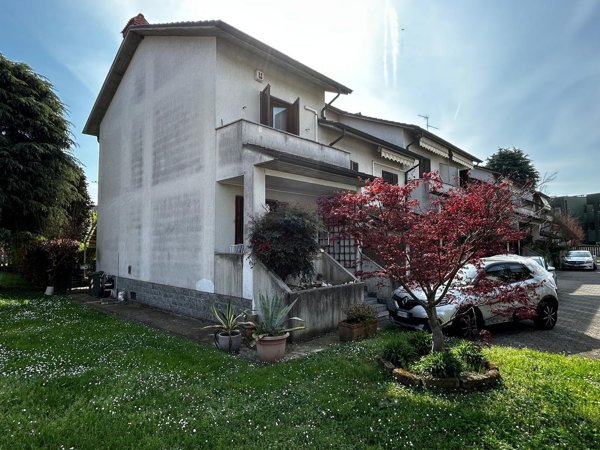 casa indipendente in vendita a Lodi Vecchio