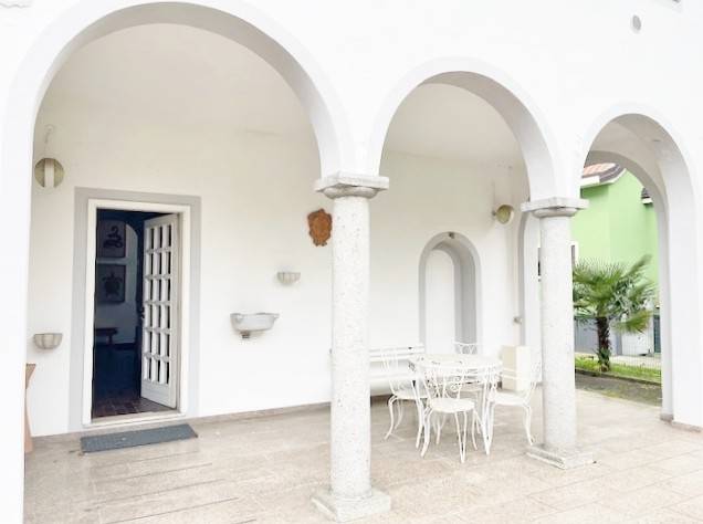 casa indipendente in vendita a Lodi Vecchio