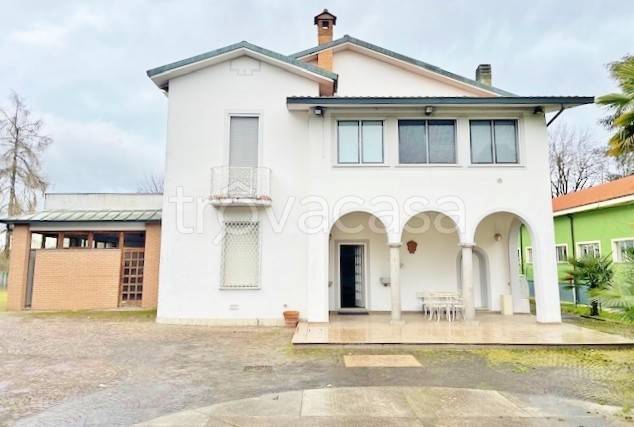 negozio in vendita a Lodi Vecchio