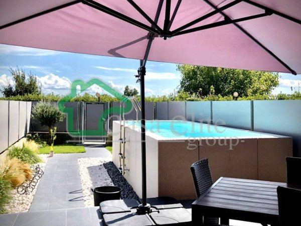 casa indipendente in vendita a Lodi Vecchio