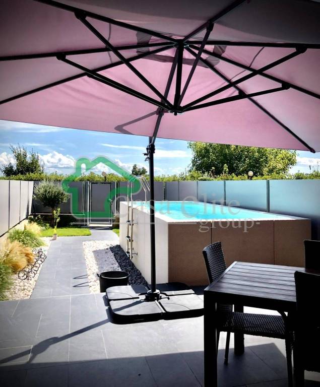 casa indipendente in vendita a Lodi Vecchio