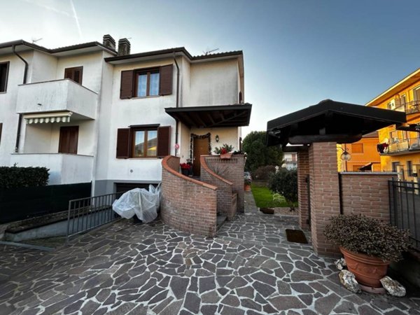 casa indipendente in vendita a Lodi Vecchio