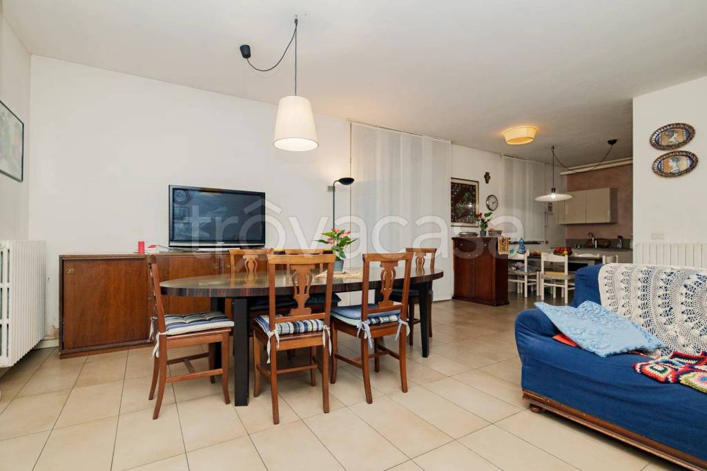 casa indipendente in vendita a Lodi Vecchio