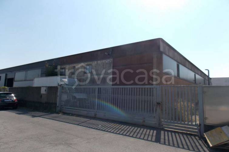locale commerciale in vendita a Lodi Vecchio