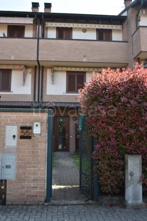 casa indipendente in vendita a Lodi Vecchio