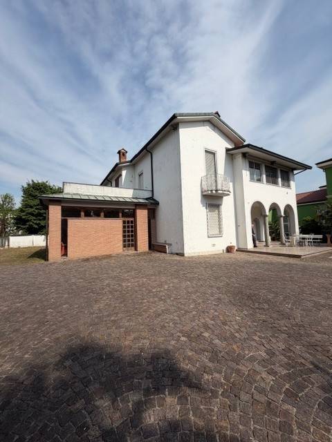 casa indipendente in vendita a Lodi Vecchio