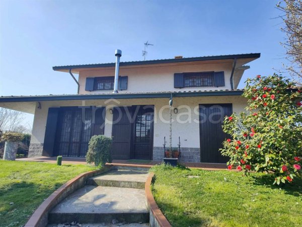 casa indipendente in vendita a Mairago in zona Basiasco