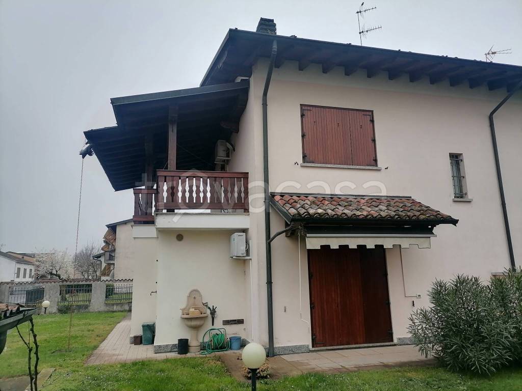 casa indipendente in vendita a Mairago