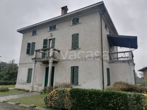 locale di sgombero in vendita a Mairago