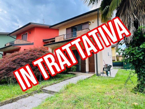 casa indipendente in vendita a Mairago in zona Basiasco