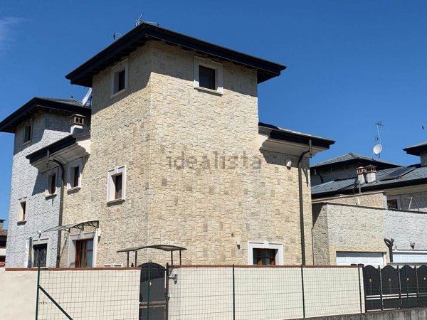 casa indipendente in vendita a Mairago