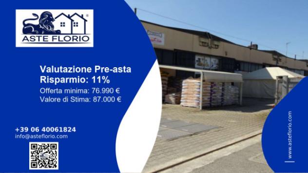 locale commerciale in vendita a Maleo