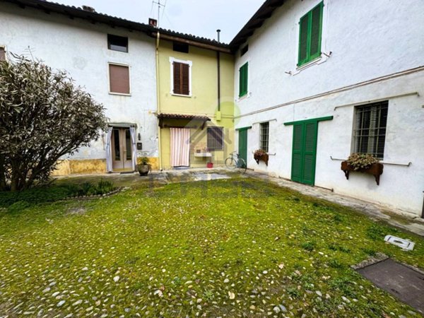 casa indipendente in vendita a Maleo