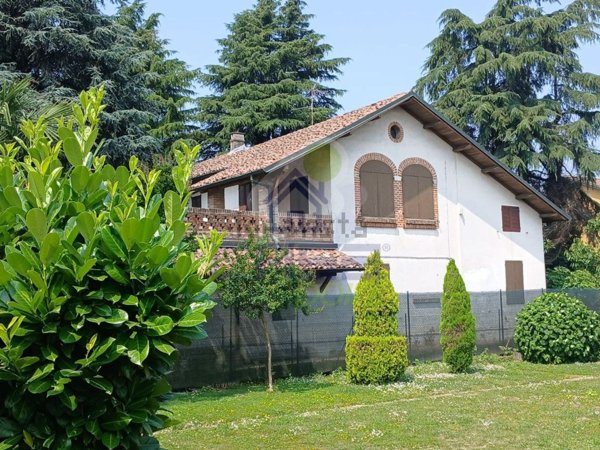 casa indipendente in vendita a Maleo