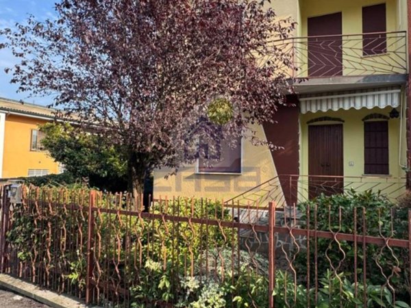 casa indipendente in vendita a Maleo