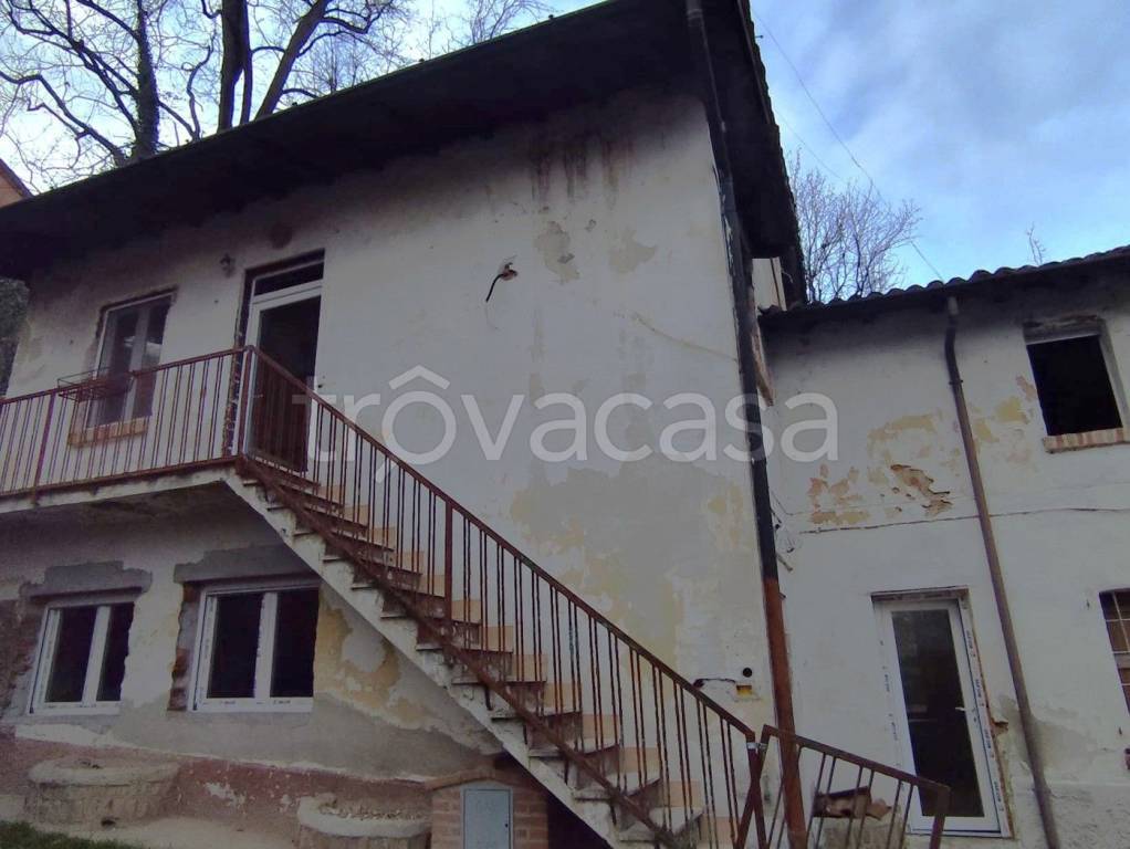 casa indipendente in vendita a Maleo