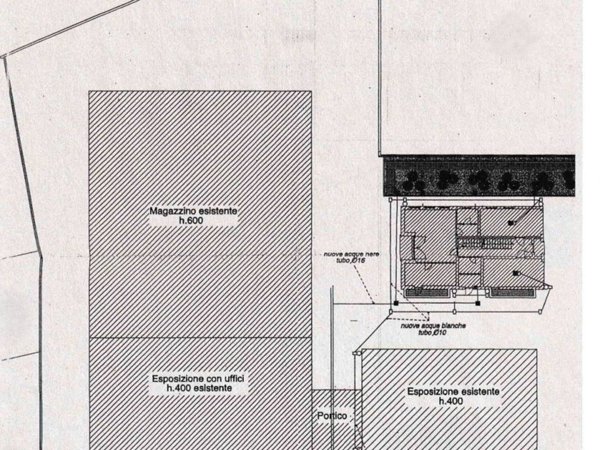 locale commerciale in vendita a Maleo