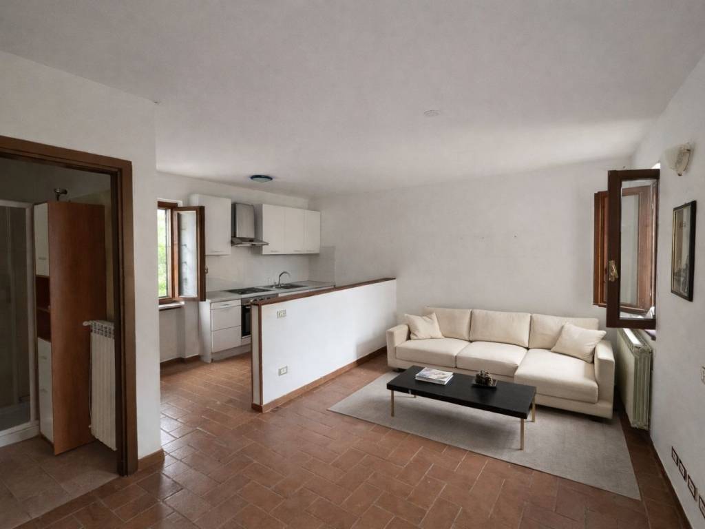 casa indipendente in vendita a Maleo