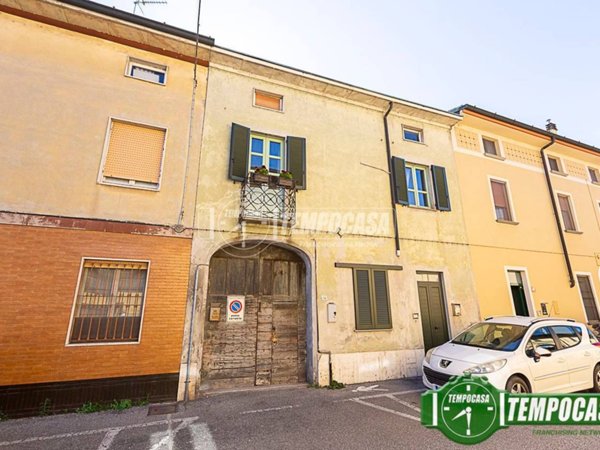 casale in vendita a Maleo