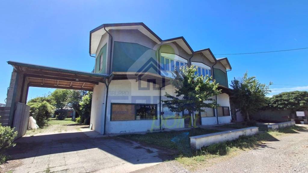 casa indipendente in vendita a Maleo
