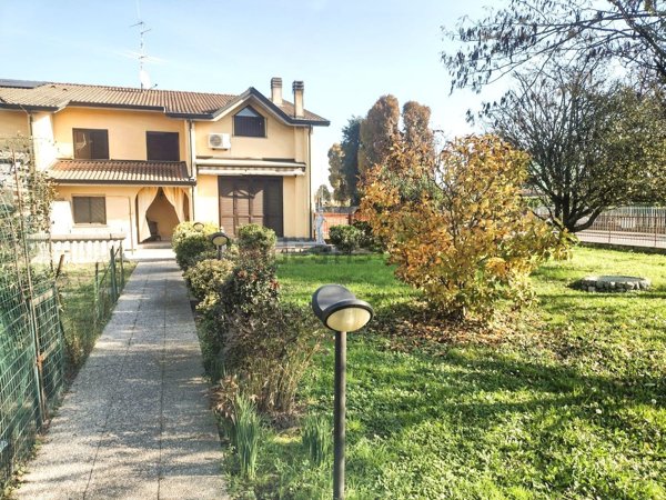 casa indipendente in vendita a Marudo