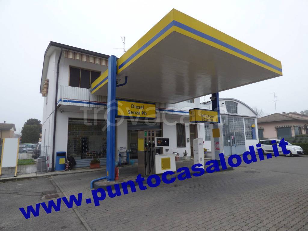 locale commerciale in vendita a Massalengo