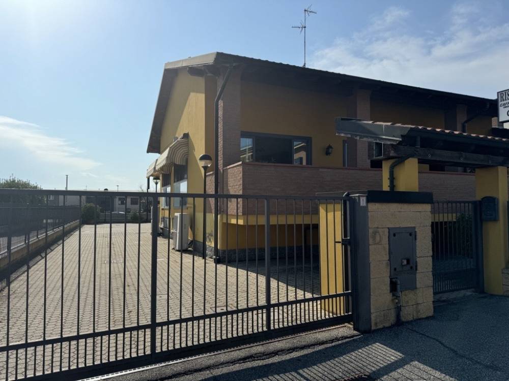 negozio in vendita a Massalengo