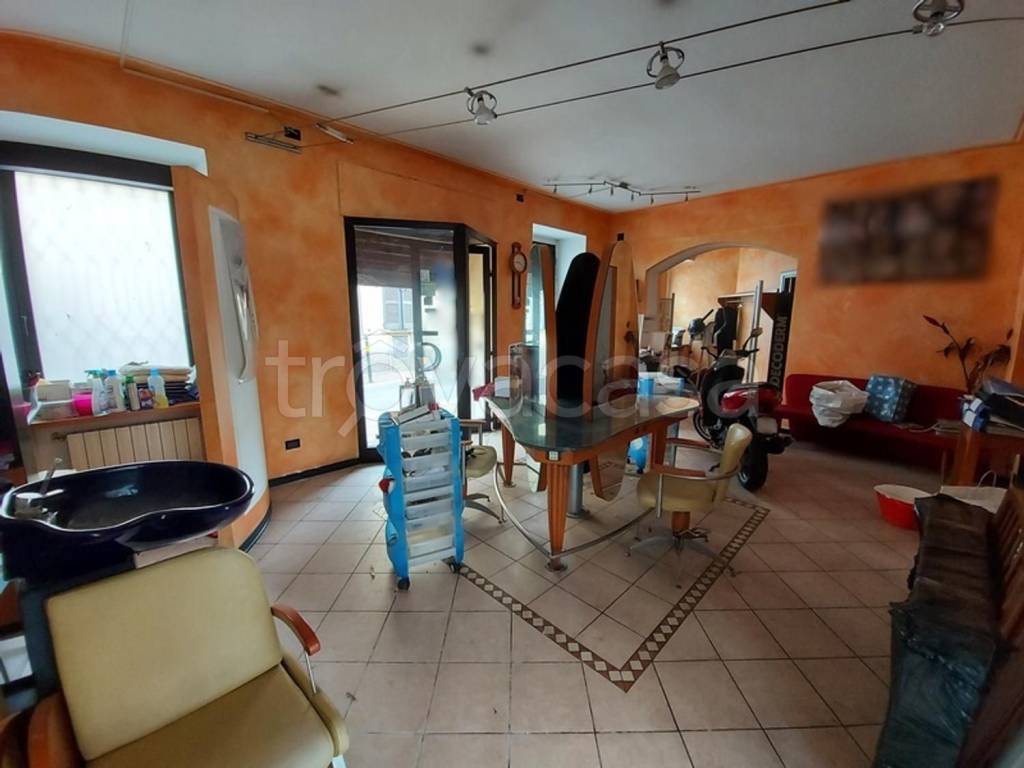 negozio in vendita a Massalengo