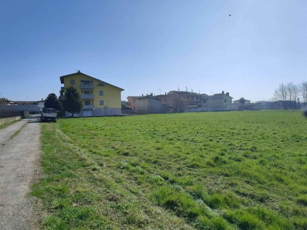 terreno agricolo in vendita a Massalengo in zona Motta Vigana