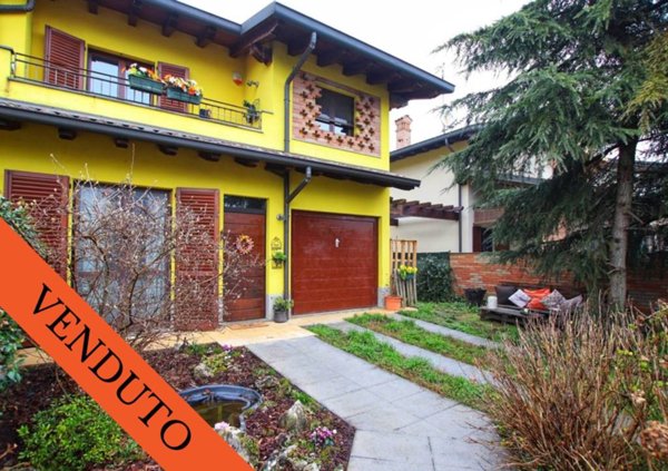 casa indipendente in vendita a Massalengo in zona Motta Vigana